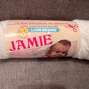 Lion Brand Jamie Pompadour Baby Yarn #200 White 2.65 oz 1.5 skeins Vintage